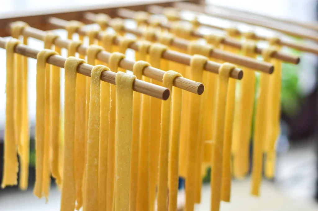 Bucatini pasta