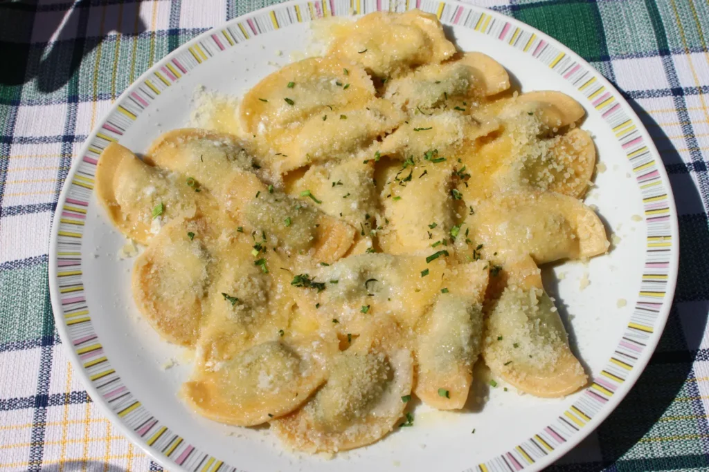 Alt='' Mezzelune pasta
